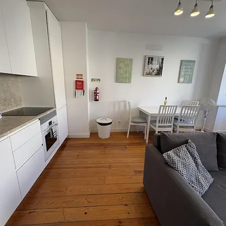 Lodge Alfama Premium Lisbona